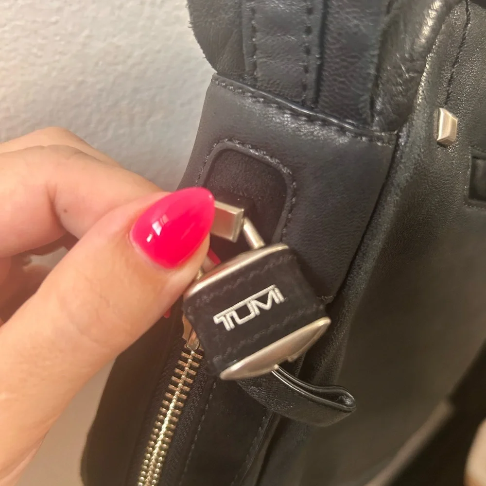 Tumi Black Leather and Suede Men's Messenger Shoulder Bag - Picture 6 of 12